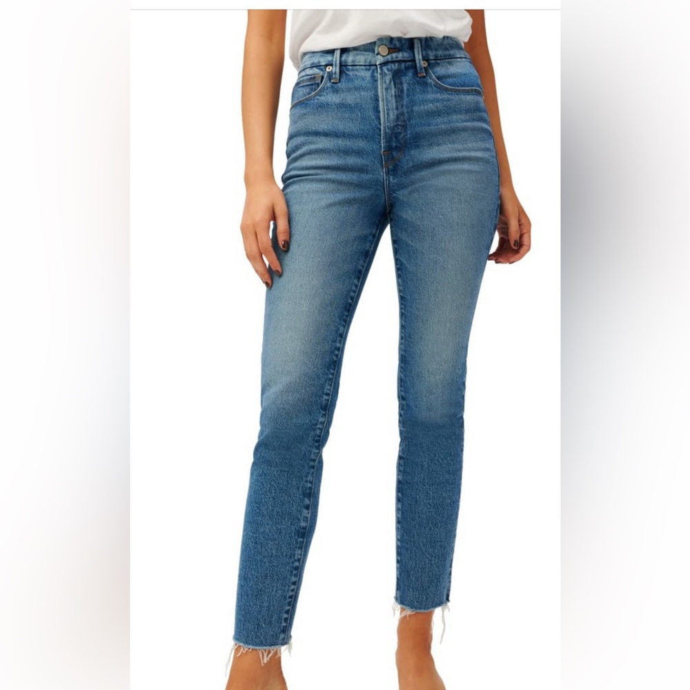 NWT Good American Good Classic High Waist Raw Hem Jeans